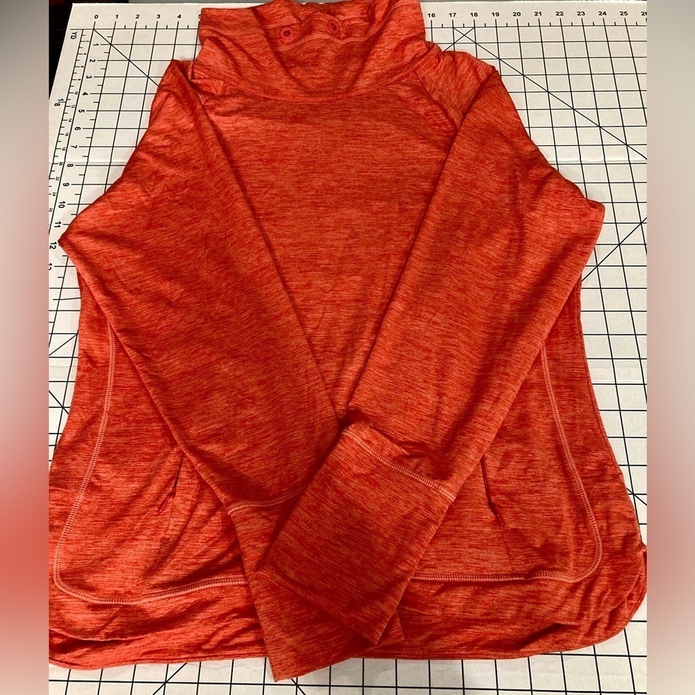 NWOT Tommy Bahama Women’s L/S Cowl Neck Islandtime‎ Medium Shirt